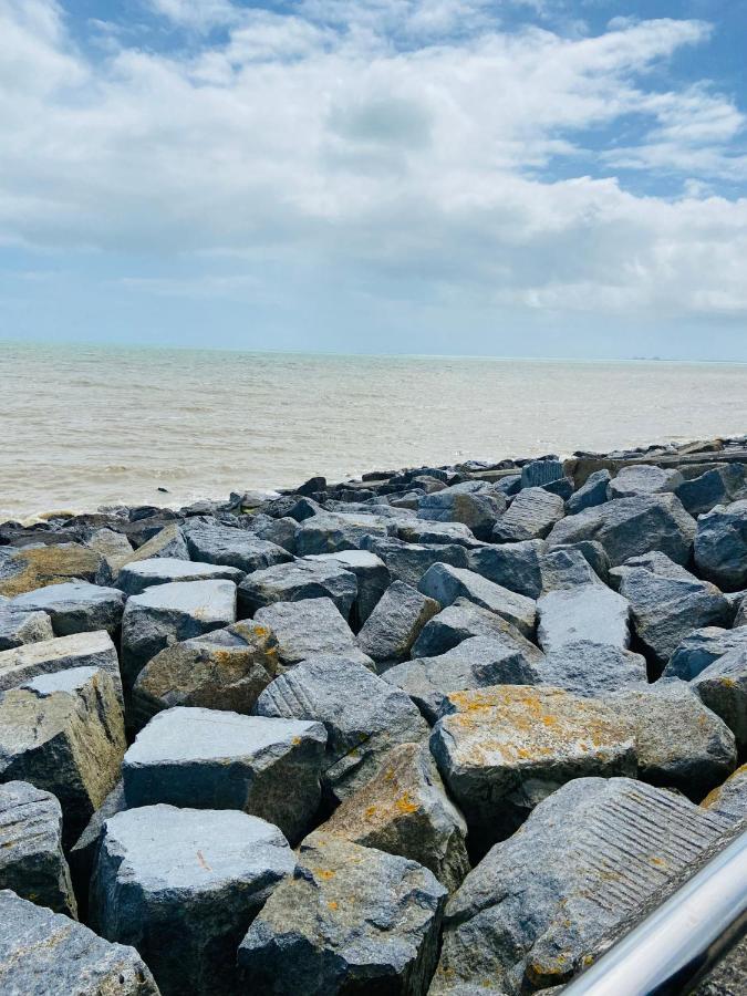 ホテル High Tide Burmarsh エクステリア 写真